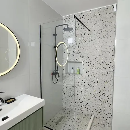 Urban Serenity Skyline View 2 Tiran