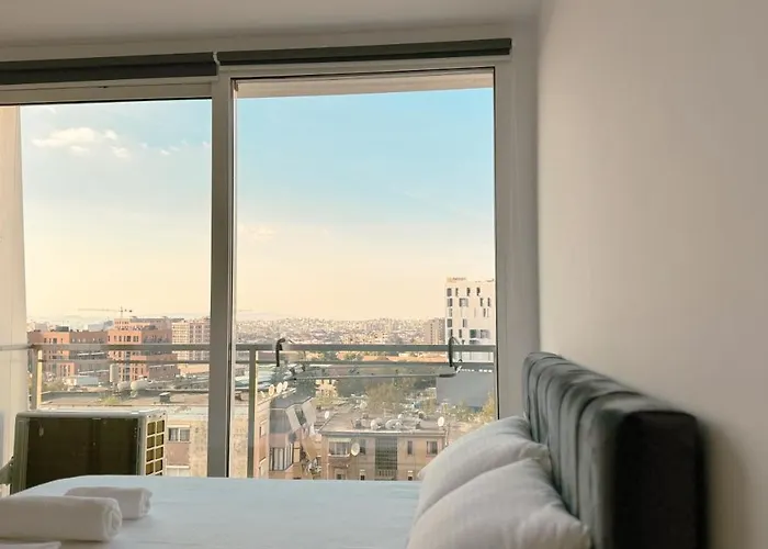 Urban Serenity Skyline View 2 Τίρανα