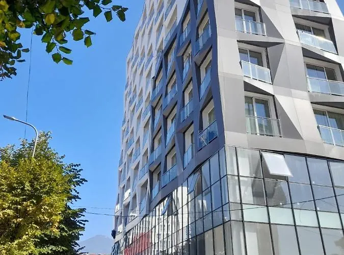 Urban Serenity Skyline View 2 * Tirana